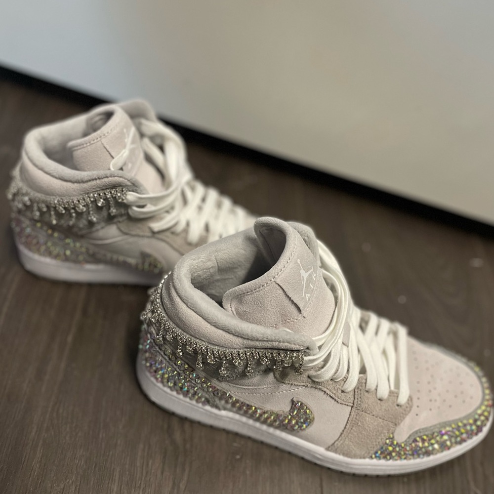 AIR JORDAN MID FULLY RHINESTONED CUSTOM